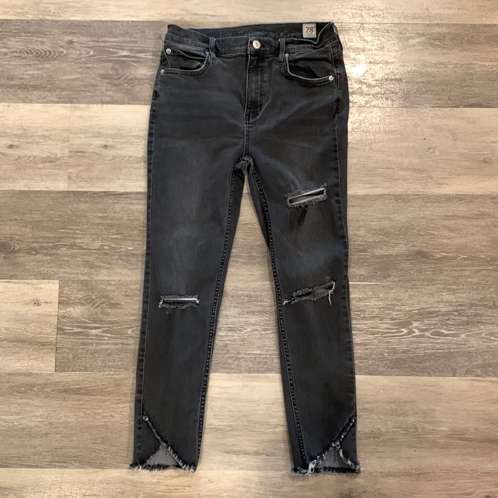 Free People We the Free distresses dark gray jeans 28